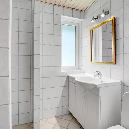 3 Bedroom In Romo