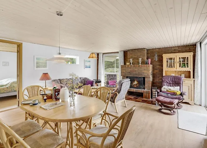Semesterbostad 3 Bedroom In Romo