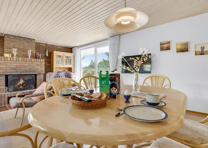 Semesterbostad 3 Bedroom In Romo